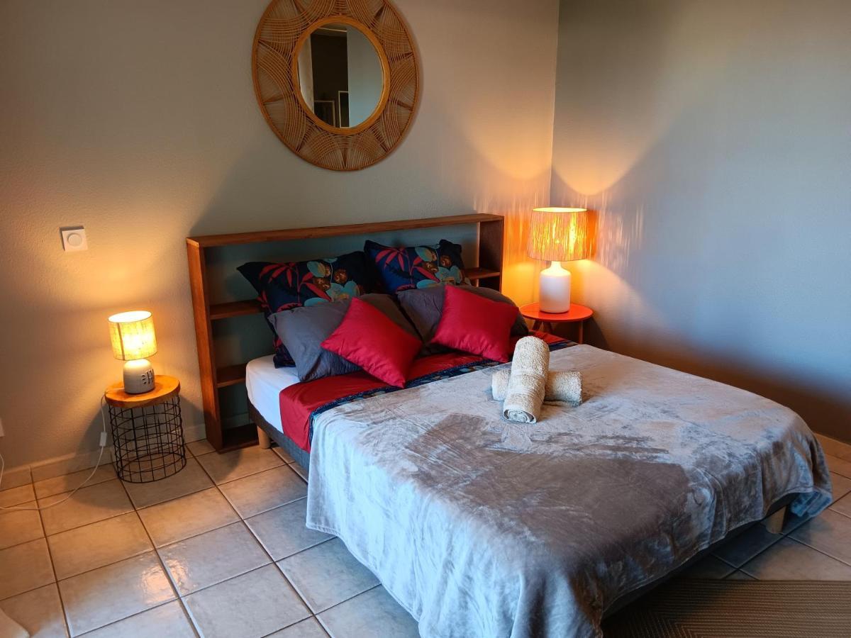 Le Tamarin Bleu - Studio A 300 M De La Plage 拉萨尔勒班 外观 照片